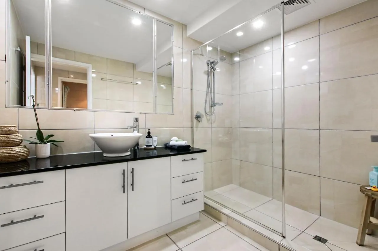 Edgecliffe Unit 2 4 Esplanade Bulcock Beach Caloundra Apartment